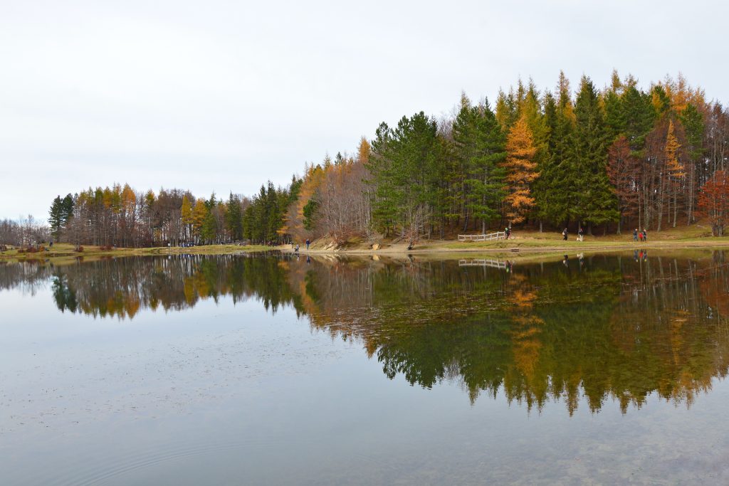 il lago come bottiglia